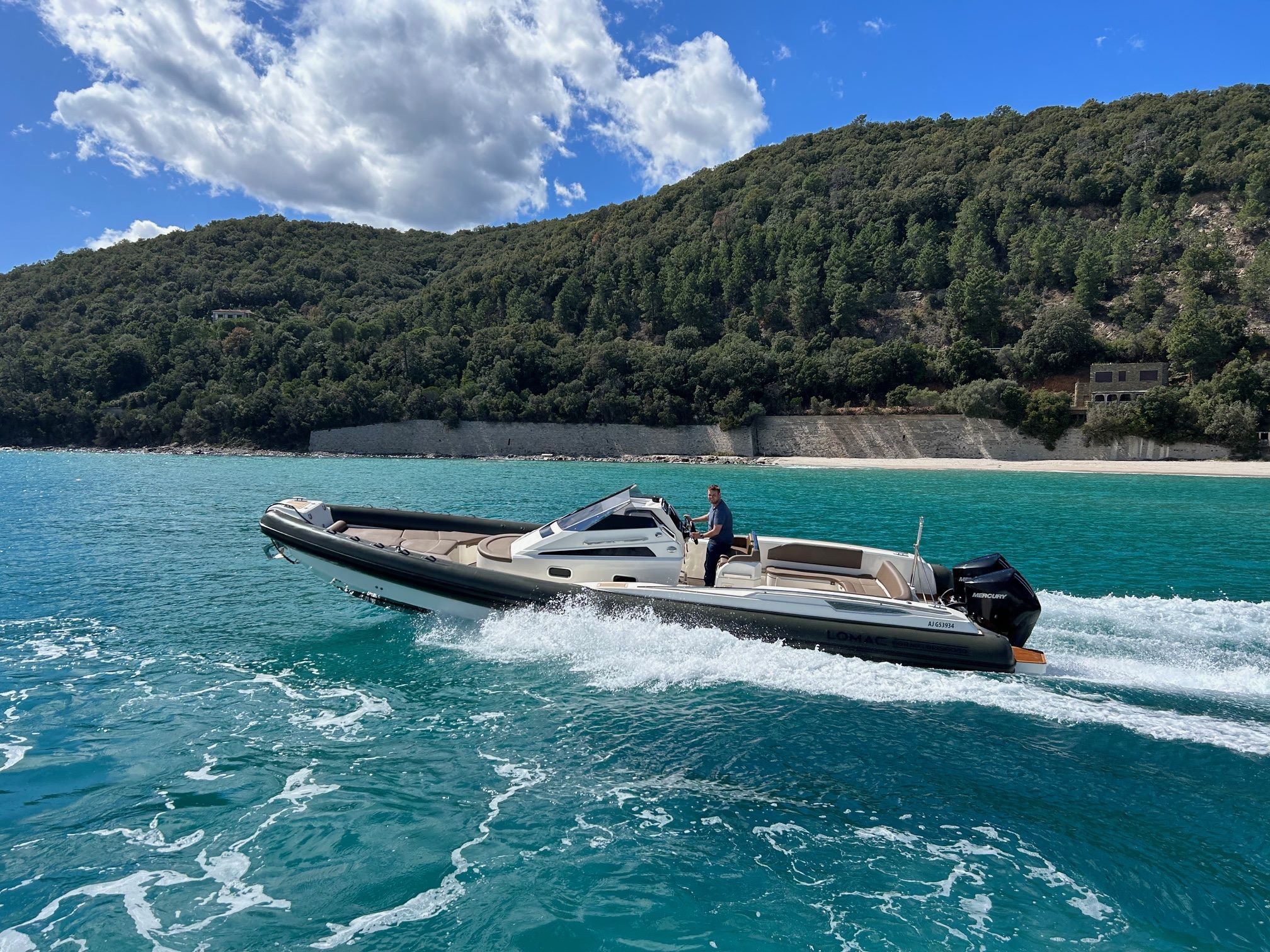 LOCATION-LOMAC-GRAN-TURISMO-10.5-PINARELLO-CORSE